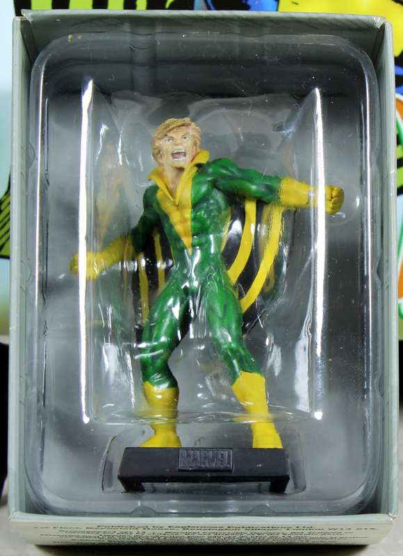 Marvel comics - lead, hand painted figurine with book - Banshee #100