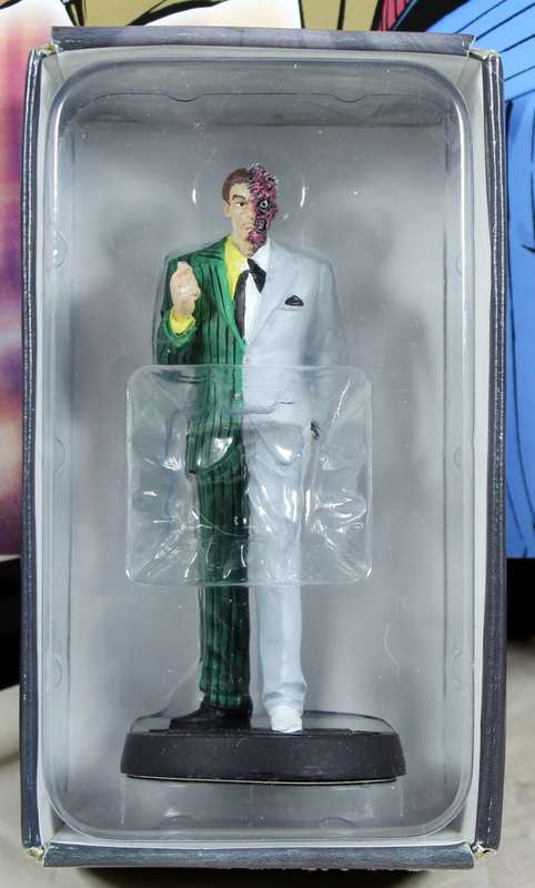 DC comics - lead, hand painted figurine with book - Two-Face #12