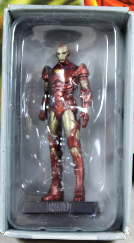 Marvel comics - lead, hand painted figurine with book - Iron Man #12