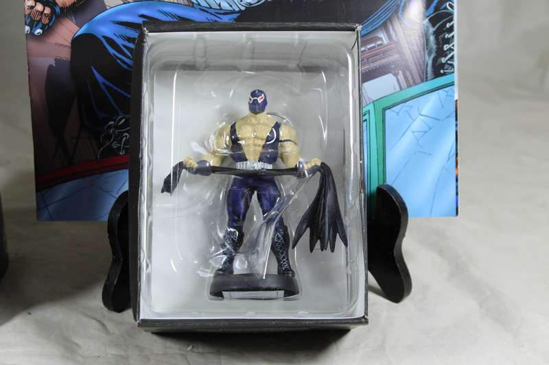 DC comics Super Hero special - lead, hand painted figurine and book - Bane