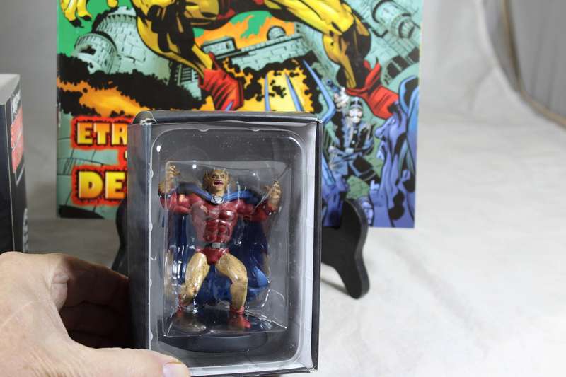 DC comics Super Hero special - lead, hand painted figurine and book - Etrigan the demon
