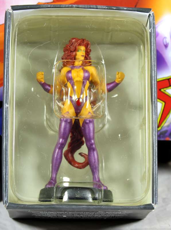 DC comics - lead, hand painted figurine with book - Starfire #17