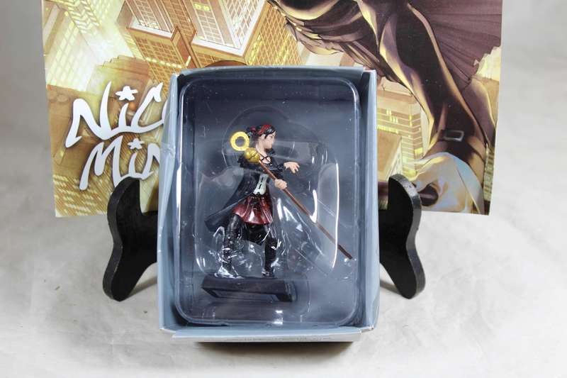 Marvel Classic - lead, hand painted figurine and book - Nico Minoru #177