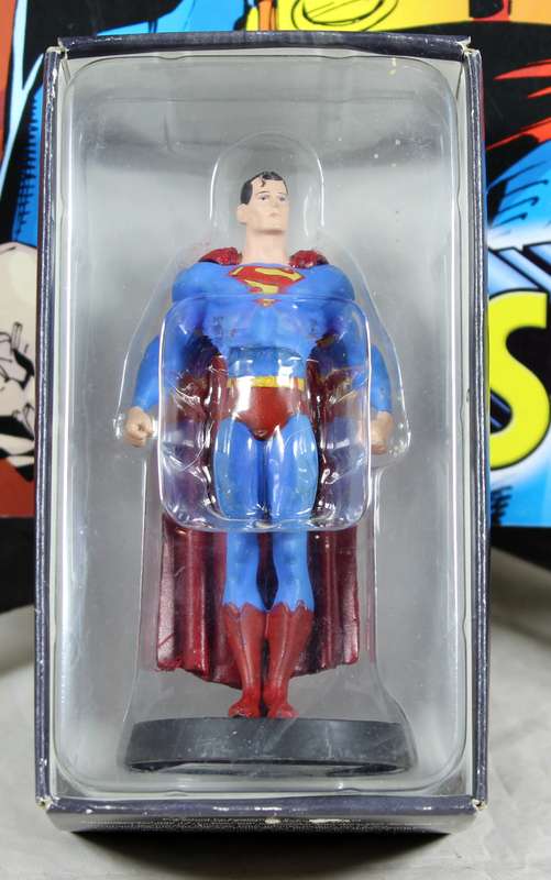 DC comics - lead, hand painted figurine with book - Superman #2