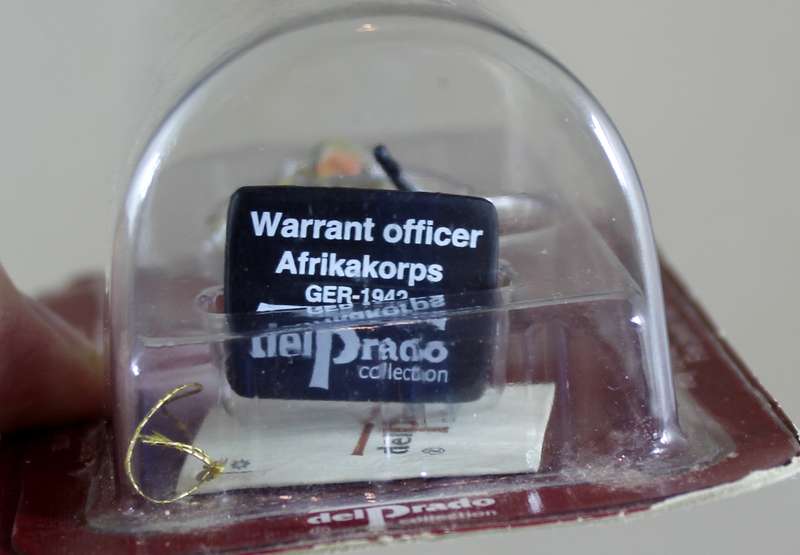 del Prado lead soldier - Warrant officer Afrikakorps Germany 1942/3