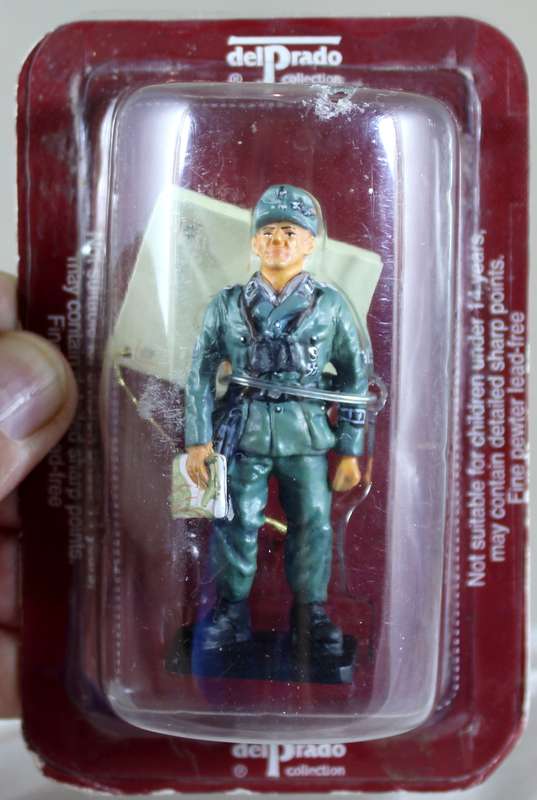 del Prado lead soldier - SS officer, Mount. Div. Germany 1944