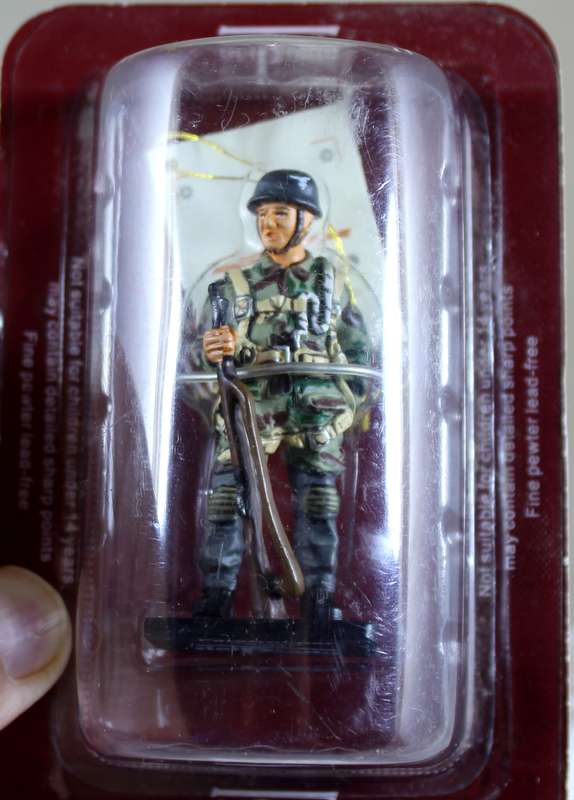 del Prado lead soldier - Paratrooper Germany 1944