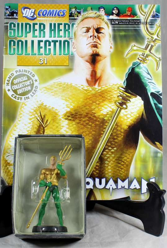DC comics - lead, hand painted figurine with book - Aquaman #31