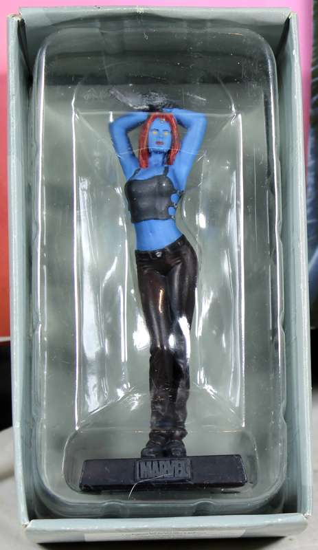 Marvel comics - lead, hand painted figurine with book - Mystique #39