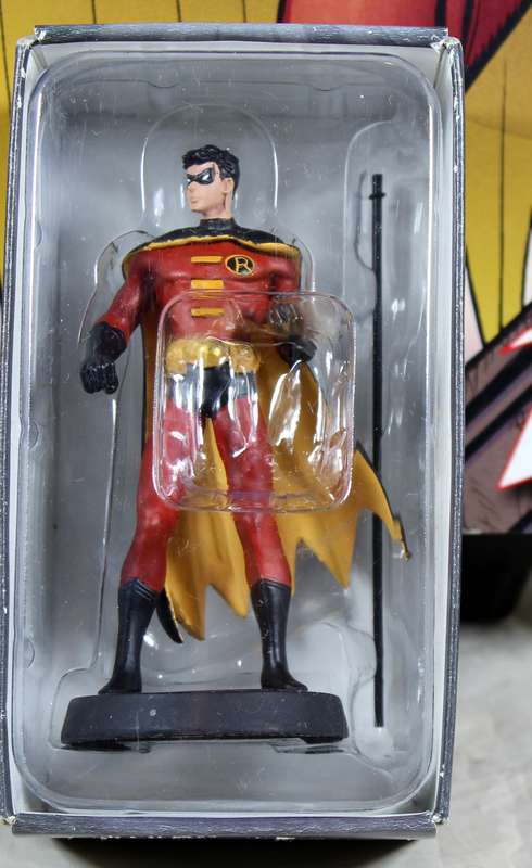 DC comics - lead, hand painted figurine with book - Robin (Tim Drake) #6