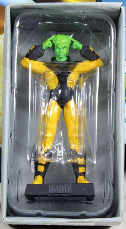Marvel comics - lead, hand painted figurine with book - The Leader #69