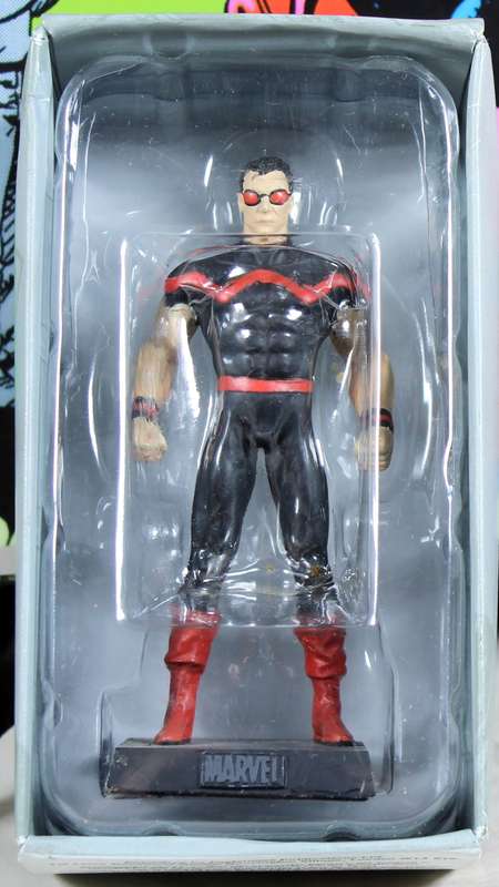 Marvel comics - lead, hand painted figurine with book - Wonder Man #79