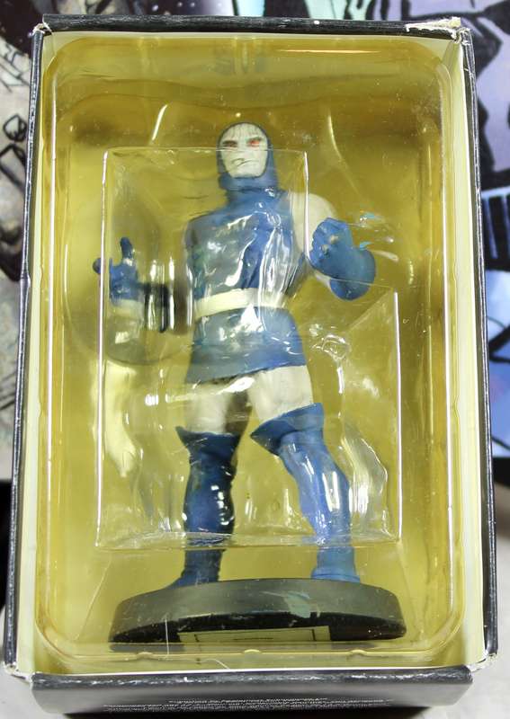 DC comics - lead, hand painted figurine with book - Darkseid (special edition)