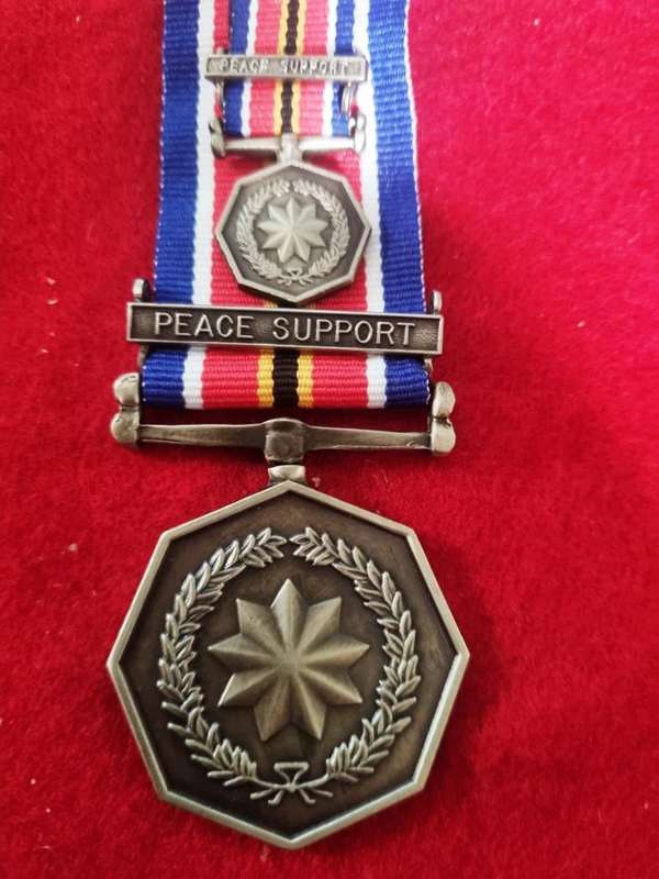 SANDF Tshumelo Ikatelaho Campaign Medal Set