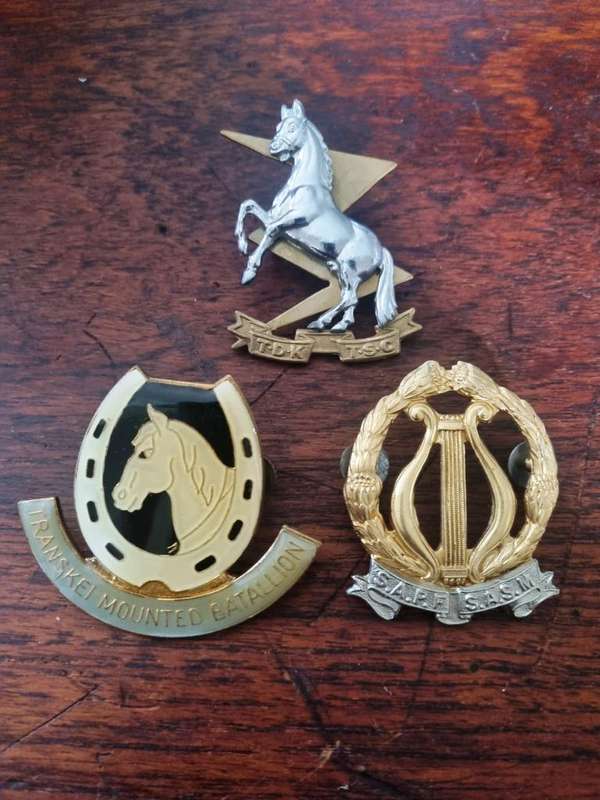 Set of SADF Cap Badges