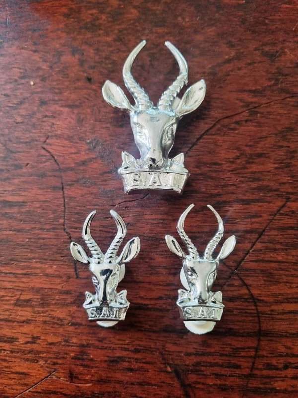 SADF Infantry Cap and Collar Badge set