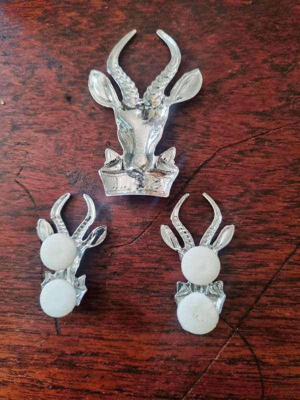 SADF Infantry Cap and Collar Badge set