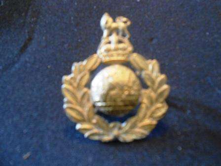 WWII Royal Marine Commando Cap badge