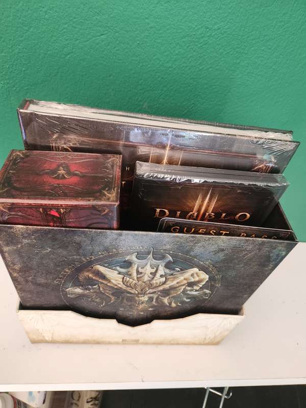 Diablo III: Collector's Edition (Windows/Mac)