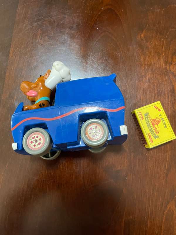 Scooby doo in vehicle toy