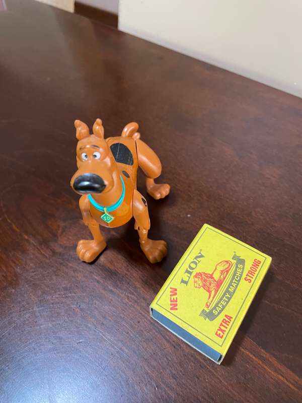 Cute Scooby Doo movable toy