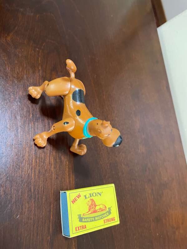 Cute Scooby Doo movable toy