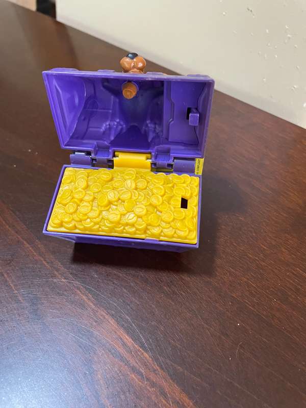 Scooby doo chest toy