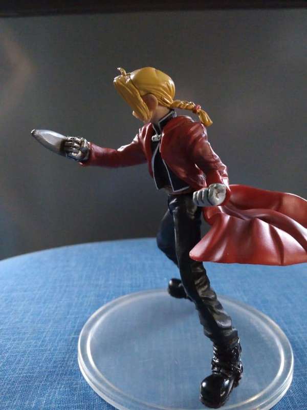Figurine