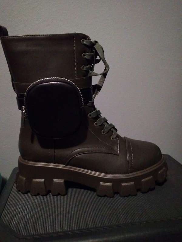 Bags - black x4 (For Boots)