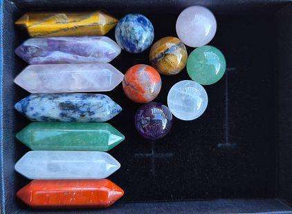 14 pcs  Gemstone / Bullets /  Round / No Hole