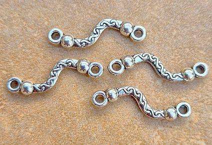 *Clearance Sale* 10pc Twist / Alloy / Silver Tone Tibetan Link /22mm Long