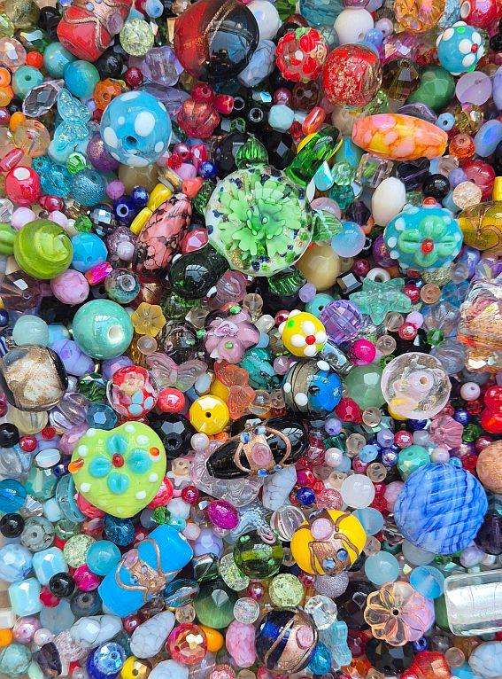 6Kg  Mixed / Assorted Glass Beads /  Gold Plated / Stainless Steel & Other Findings