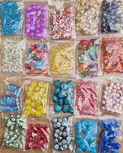 300 Packets Assorted  Beads //  Findings//Bid Per Packet // +/- 4.1Kg