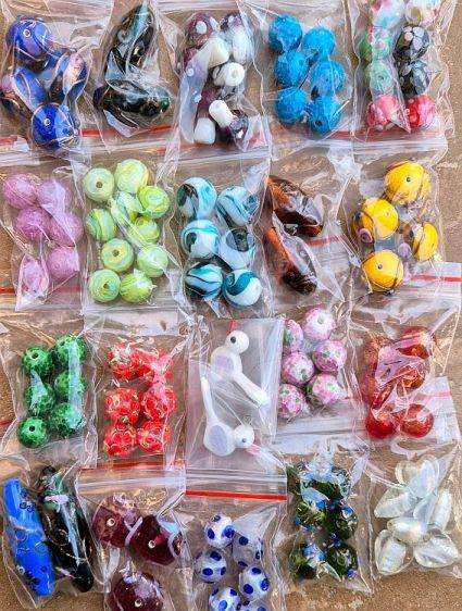 300 Packets Assorted  Beads //  Findings//Bid Per Packet // +/- 4.1Kg