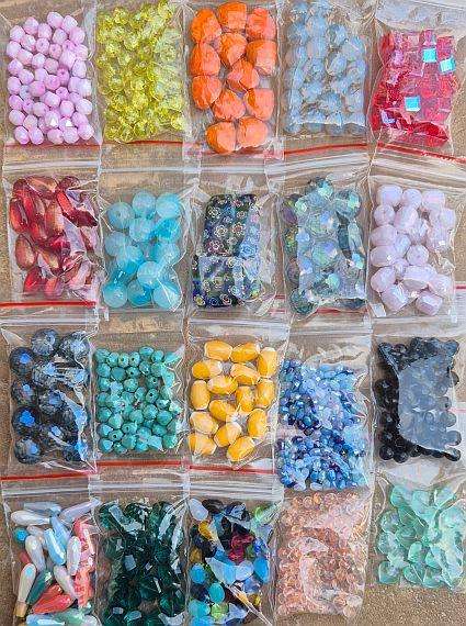 300 Packets Assorted  Beads //  Findings//Bid Per Packet // +/- 4.1Kg