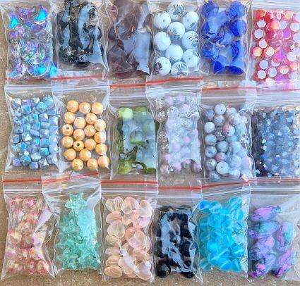 300 Packets Assorted  Beads //  Findings//Bid Per Packet // +/- 4.4Kg