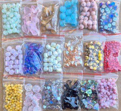 300 Packets Assorted  Beads //  Findings//Bid Per Packet // +/- 4.4Kg
