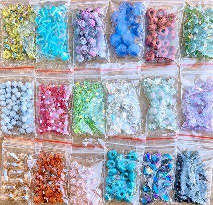 300 Packets Assorted  Beads //  Findings//Bid Per Packet // +/- 4.4Kg