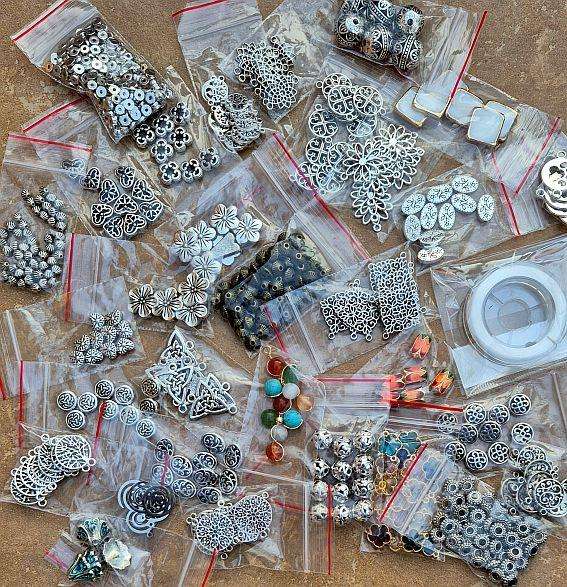 5.4Kg  Mixed / Assorted Glass Beads / Findings