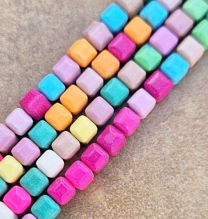 *Clearance Sale*1 Strand x (+/-4mm)  Natural /  Agate /  Mixed Color / Dyed Cube  Beads /