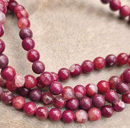 1 Strand (+/-6mm)  Natural / Agate / Red  Dyed / Round Beads +/- 64pc