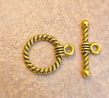 Tibetan Style Gold Tone Flat Round Toggle Clasp / Twisted 18x14mm - 1 Set