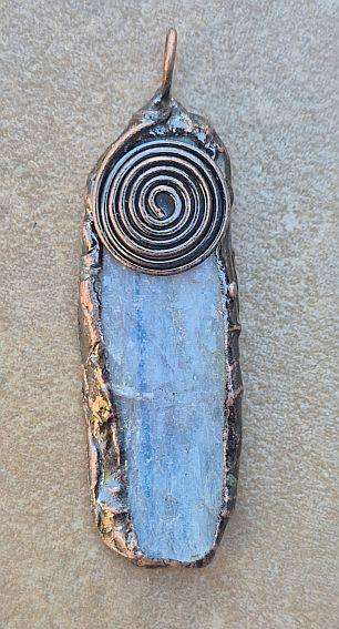 *Clearance Sale*1pc Natural /Kyanite/Cyanite/Disthene Quartz /  Red Copper Plated  /  Pendant