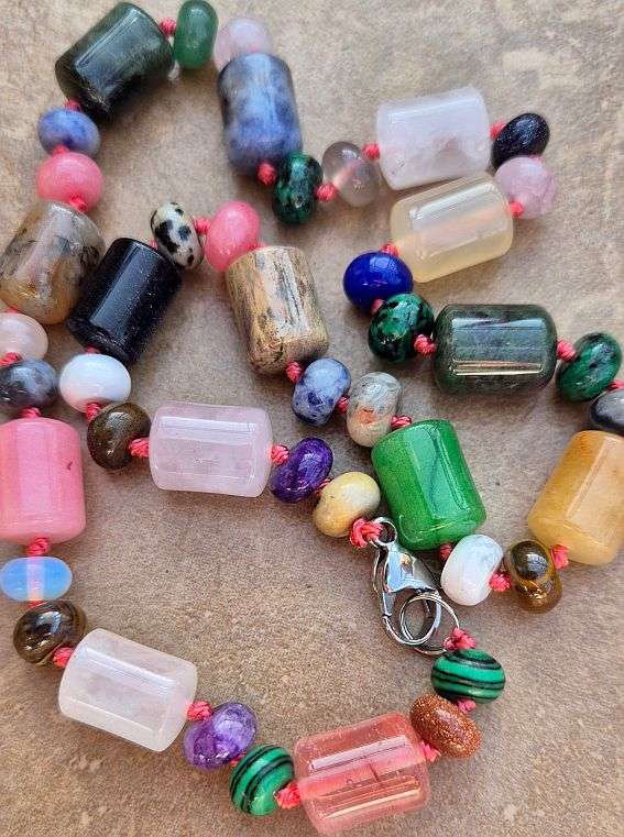 1 Pc Natural & Synthetic Gemstone  Beaded  Necklace / Alloy Lobster  +/-48 cm