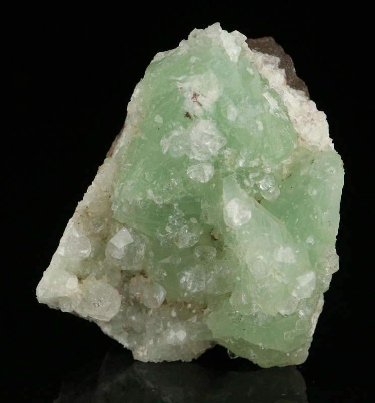Analcime on Prehnite, Gobobosebberge Mnt, Namibia