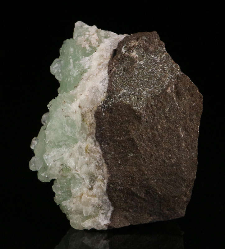 Analcime on Prehnite, Gobobosebberge Mnt, Namibia