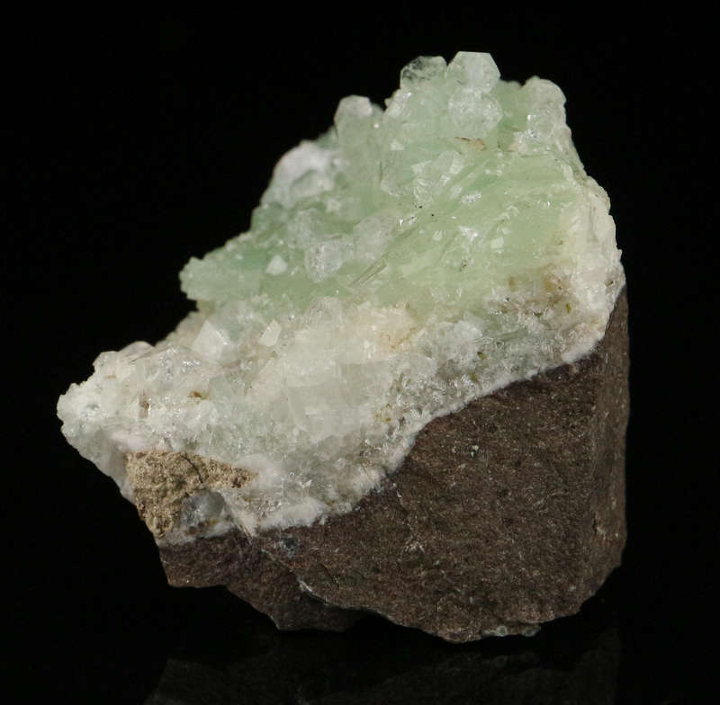 Analcime on Prehnite, Gobobosebberge Mnt, Namibia