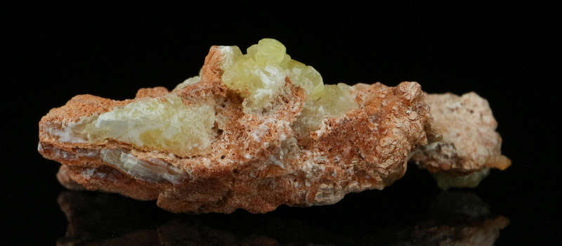 Ettringite on Andradite,"N'Chwaning II Mine, Kalahari Manganese Field, Northern Cape, South Africa "