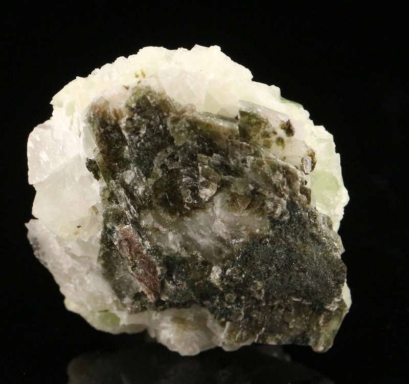 Quartz on Prehnite, Gobobosebberge Mnt, Namibia