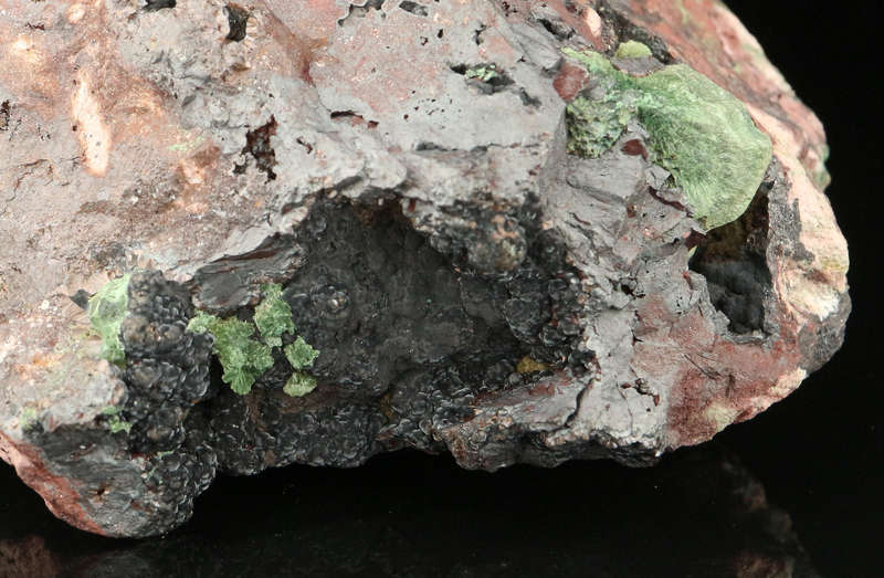Kolwezite on Goethite, Tenke Fungurume, DR Congo